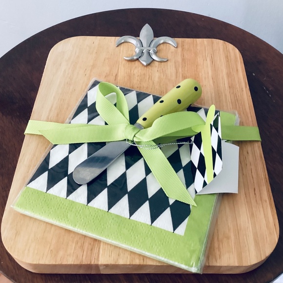 Fleur De Lis Cheese Board & Cheese Spreader Napkin Bamboo Gift Set NEW, - Picture 2 of 4